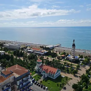 https://luxury-aparthotel-in-orbi-city-sea-view.batumihotels.net