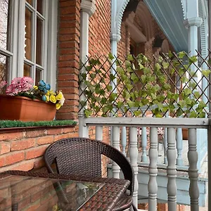 https://cozy-apartment-3.alltbilisihotels.com
